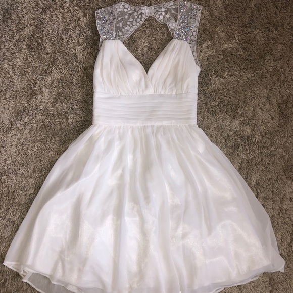 windsor white dress short